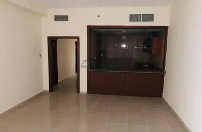 Apartment - 1 Bedroom - 2 Bathrooms for sale in Marina Pinnacle - Dubai Marina - Dubai