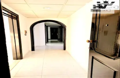 Apartment - 2 Bedrooms - 2 Bathrooms for rent in Tourist Club Area - Abu Dhabi