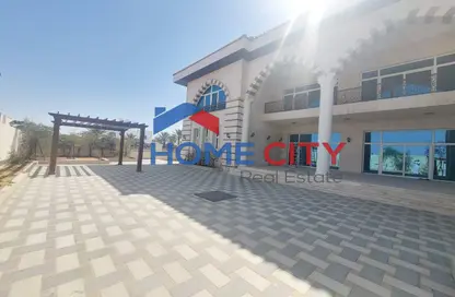 Villa - 5 Bedrooms - 7 Bathrooms for rent in Shakhbout City - Abu Dhabi