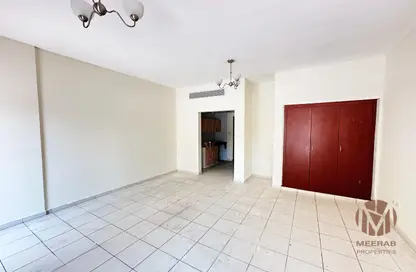 Apartment - 1 Bathroom for rent in S08 - Spain Cluster - International City - Dubai
