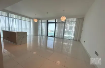 Apartment - 3 Bedrooms - 3 Bathrooms for sale in Beach Vista - EMAAR Beachfront - Dubai Harbour - Dubai