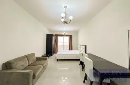 Apartment - 1 Bathroom for sale in Hanover Square - Jumeirah Village Circle - Dubai