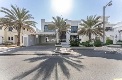 Villa - 5 Bedrooms - 6 Bathrooms for sale in Garden Homes Frond B - Garden Homes - Palm Jumeirah - Dubai