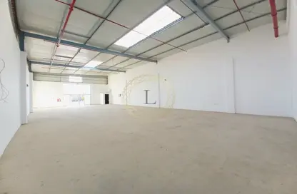 Warehouse - Studio for rent in Wadi AL AIN 1 - Al Noud - Al Ain