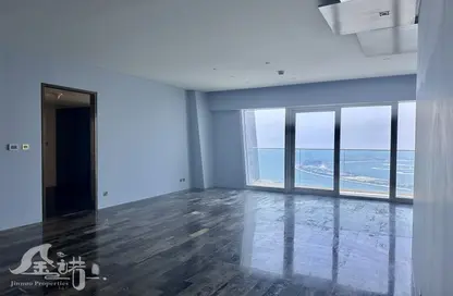 Apartment - 3 Bedrooms - 4 Bathrooms for sale in Damac Heights - Dubai Marina - Dubai