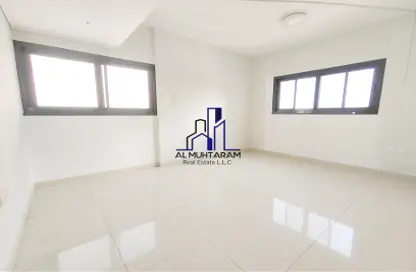 Apartment - 2 Bedrooms - 2 Bathrooms for rent in Muwailih Building - Muwaileh - Sharjah