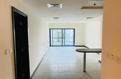 Apartment - 2 Bedrooms - 3 Bathrooms for rent in Goldcrest Views 1 - JLT Cluster V - Jumeirah Lake Towers - Dubai