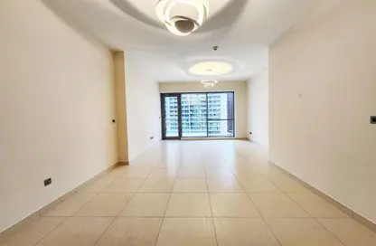 Apartment - 2 Bedrooms - 2 Bathrooms for rent in Bahwan Tower Downtown - Downtown Dubai - Dubai