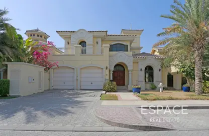 Villa - 4 Bedrooms - 5 Bathrooms for sale in Garden Homes Frond L - Garden Homes - Palm Jumeirah - Dubai