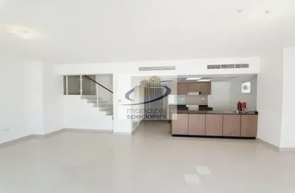 Villa - 3 Bedrooms - 4 Bathrooms for rent in Manazel Al Reef 2 - Al Samha - Abu Dhabi