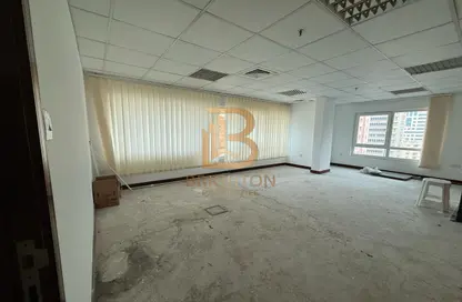 Office Space - Studio - 1 Bathroom for rent in Tourist Club Area - Abu Dhabi