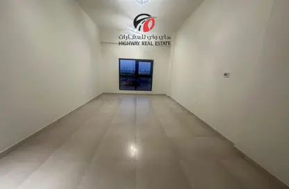 Apartment - 1 Bedroom - 2 Bathrooms for rent in The Place - Dubai Investment Park 1 (DIP 1) - Dubai Investment Park (DIP) - Dubai