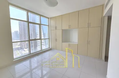 Apartment - 2 Bedrooms - 3 Bathrooms for rent in Al Khan Corniche - Al Khan - Sharjah