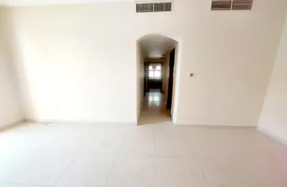 Apartment - 2 Bedrooms - 2 Bathrooms for rent in Al Hoor Building - Muwaileh Commercial - Sharjah