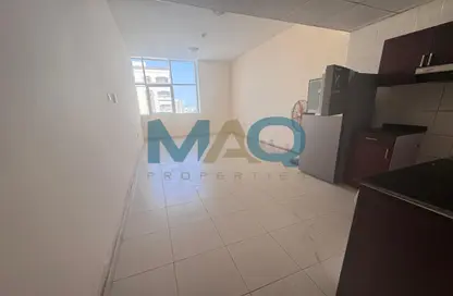 Apartment - 1 Bathroom for rent in Union Tower - Al Seer - Ras Al Khaimah