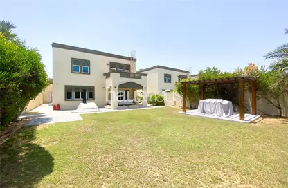 Villa - 3 Bedrooms - 4 Bathrooms for rent in Regional - Jumeirah Park - Dubai