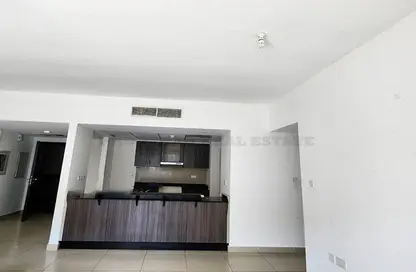 Apartment - 2 Bedrooms - 2 Bathrooms for sale in Tower 15 - Al Reef Downtown - Al Reef - Abu Dhabi