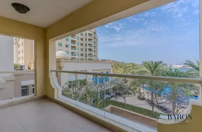 Apartment - 2 Bedrooms - 3 Bathrooms for rent in Al Sultana - Shoreline Apartments - Palm Jumeirah - Dubai