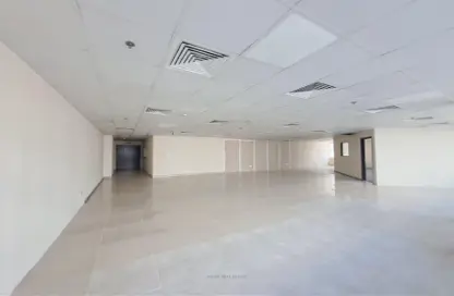 Office Space - Studio - 1 Bathroom for rent in Al Khabisi - Deira - Dubai