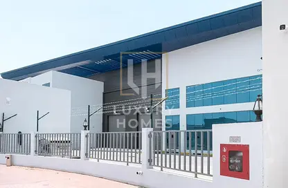 Warehouse - Studio - 1 Bathroom for rent in Dubai Investment Park 1 (DIP 1) - Dubai Investment Park (DIP) - Dubai