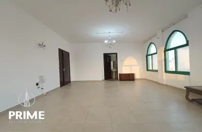 Apartment - 2 Bedrooms - 2 Bathrooms for rent in Al Muroor Building - Sultan Bin Zayed the First Street - Muroor Area - Abu Dhabi