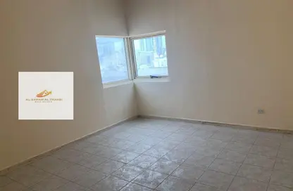 Apartment - 1 Bathroom for rent in Al Khan 9 building - Al Khan - Sharjah