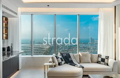 Apartment - 1 Bedroom - 2 Bathrooms for sale in The Palm Tower - Palm Jumeirah - Dubai