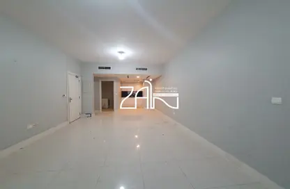 Apartment - 1 Bedroom - 2 Bathrooms for rent in Rawdhat Abu Dhabi - Abu Dhabi