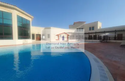 Villa - 4 Bedrooms - 5 Bathrooms for rent in Khalidiya Village - Al Khalidiya - Abu Dhabi