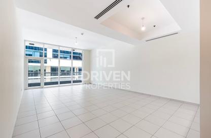 Apartment - 1 Bedroom - 2 Bathrooms for sale in Bay Square Building 9 - Bay Square - Business Bay - Dubai