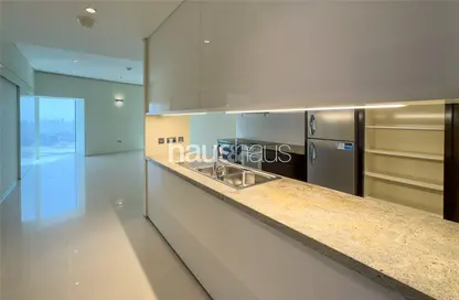 Apartment - 2 Bedrooms - 2 Bathrooms for rent in Park Place Tower - Sheikh Zayed Road - Dubai