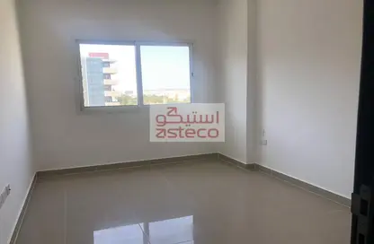 Apartment - 3 Bedrooms - 4 Bathrooms for sale in Tower 20 - Al Reef Downtown - Al Reef - Abu Dhabi