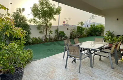 Villa - 4 Bedrooms - 5 Bathrooms for rent in West Yas - Yas Island - Abu Dhabi