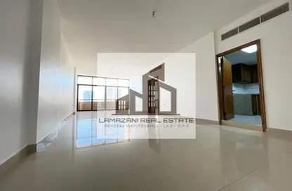 Apartment - 2 Bedrooms - 2 Bathrooms for rent in Hamdan Street - Abu Dhabi