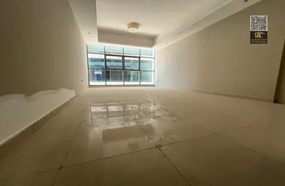 Apartment - 3 Bedrooms - 3 Bathrooms for sale in Gulfa Towers - Al Rashidiya 1 - Al Rashidiya - Ajman