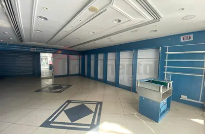 Shop - Studio for rent in Al Majaz 1 - Al Majaz - Sharjah