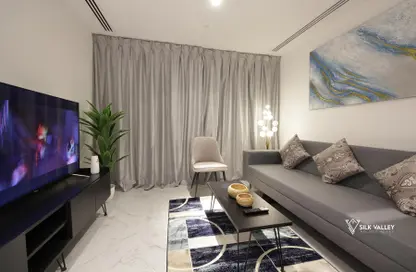 Apartment - 2 Bedrooms - 2 Bathrooms for rent in Oasis Residences - Masdar City - Abu Dhabi