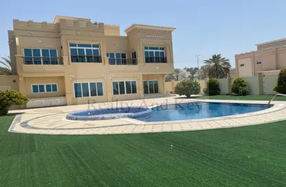 Villa - 4 Bedrooms - 5 Bathrooms for rent in Royal Marina Villas - Marina Village - Abu Dhabi