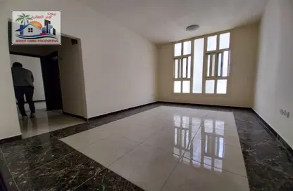 Apartment - 2 Bedrooms - 3 Bathrooms for rent in Al Qulaya'ah - Al Sharq - Sharjah