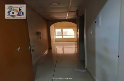 Apartment - 1 Bathroom for rent in Al Telal Building - Al Majaz 2 - Al Majaz - Sharjah