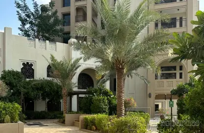 Outdoor Building image for: Apartment - 3 Bedrooms - 4 Bathrooms for rent in Lamtara 3 - Madinat Jumeirah Living - Umm Suqeim - Dubai, Image 1