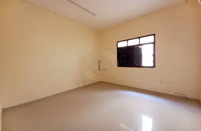 Apartment - 2 Bedrooms - 1 Bathroom for rent in Al Mraijeb - Al Jimi - Al Ain