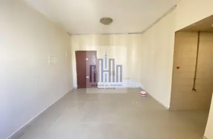 Apartment - 1 Bathroom for rent in Fire Station Road - Muwaileh - Sharjah