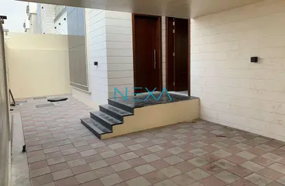 Villa - 3 Bedrooms - 4 Bathrooms for sale in Al Garayen - Sharjah