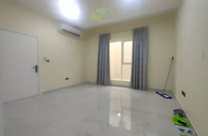 Apartment - 2 Bedrooms - 2 Bathrooms for rent in Madinat Al Riyad - Abu Dhabi