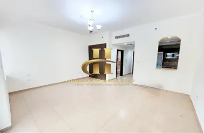 Apartment - 1 Bathroom for rent in Wimbledon Tower - Dubai Sports City - Dubai