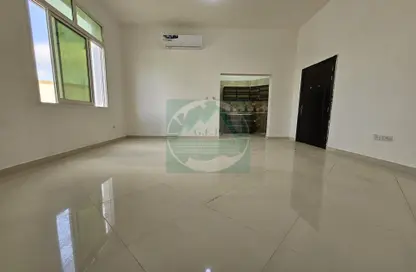 Apartment - 1 Bathroom for rent in Shakhbout City - Abu Dhabi