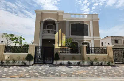 Villa - 5 Bedrooms for sale in Hoshi - Al Badie - Sharjah