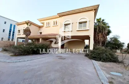 Villa - 4 Bedrooms - 5 Bathrooms for rent in Shakhbout City - Abu Dhabi