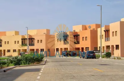 Villa - 2 Bedrooms - 3 Bathrooms for rent in Zone 8 - Hydra Village - Abu Dhabi